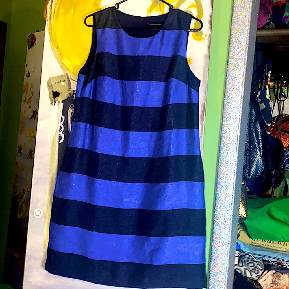 Banana Republic Dress WITH Pockets - Picture 1 of 6